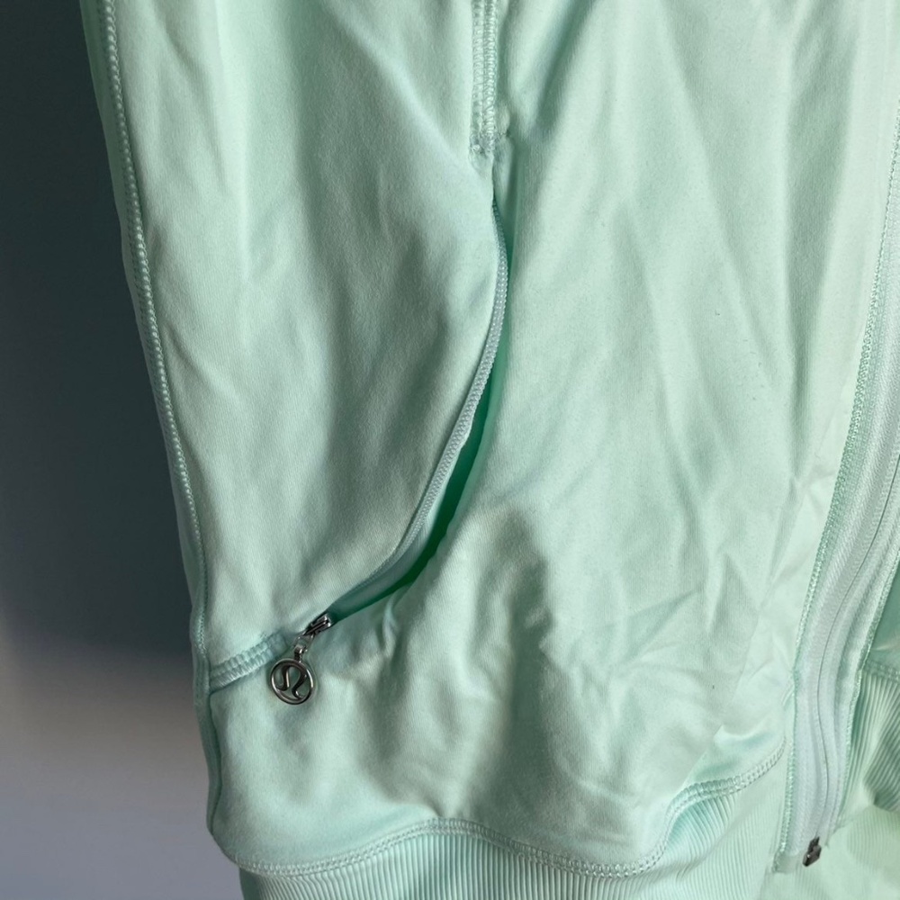 Lululemon Jacket - Picture 6 of 12